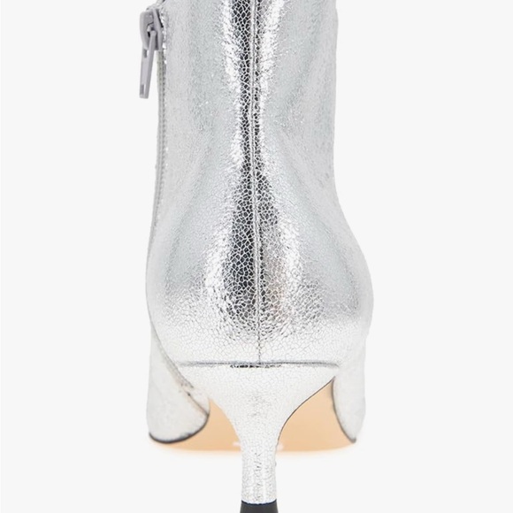 New-XOXO Shimmering Silver Ankle Booties - Picture 4 of 7